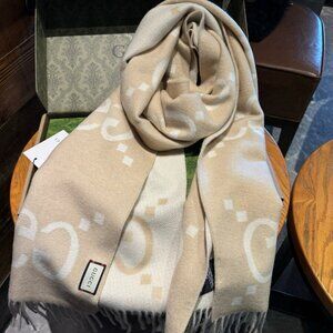 Gucci Withe and Cream Scarf